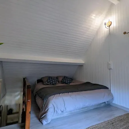 Petite Maison De Montagne * 캄팡