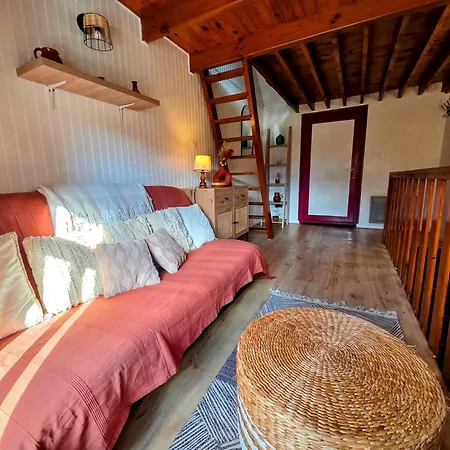 Petite Maison De Montagne * 캄팡